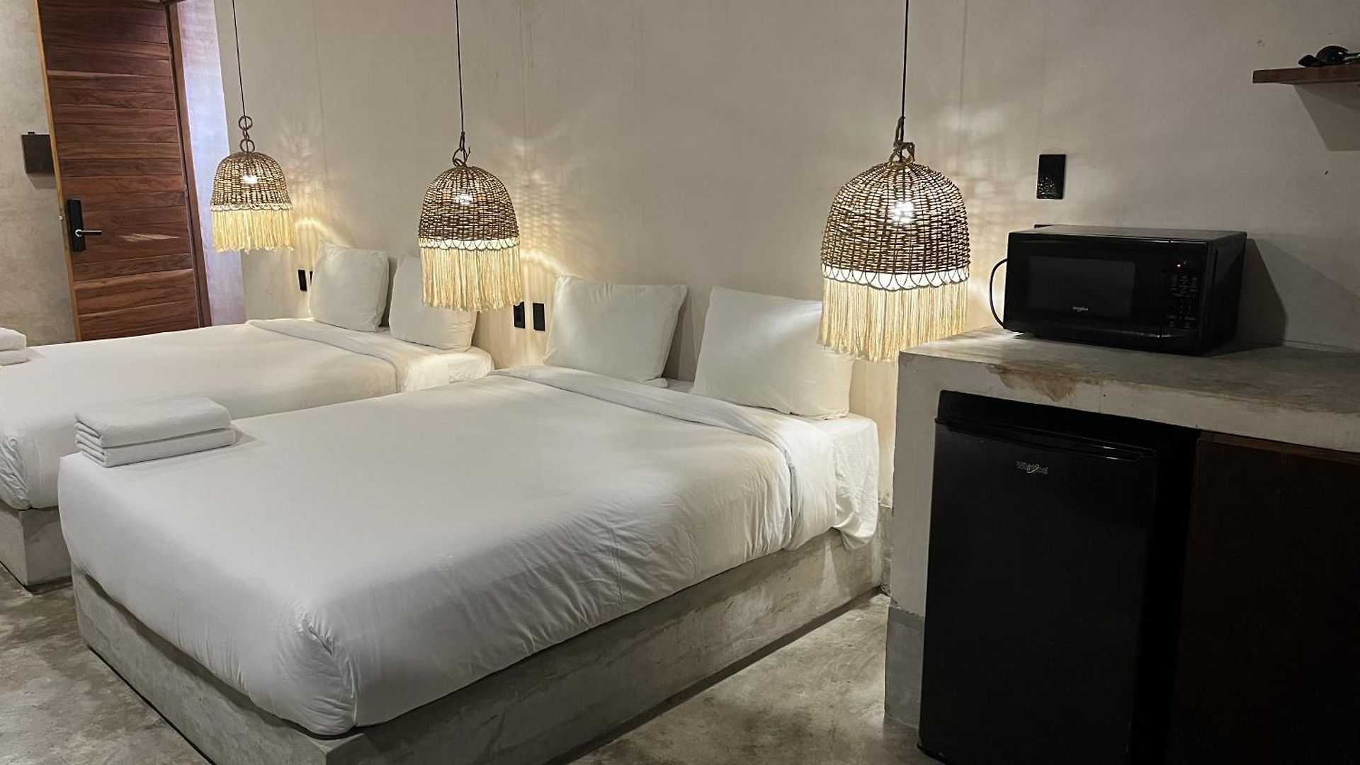 Apartment Cute And Cozy With Rooftop Pool