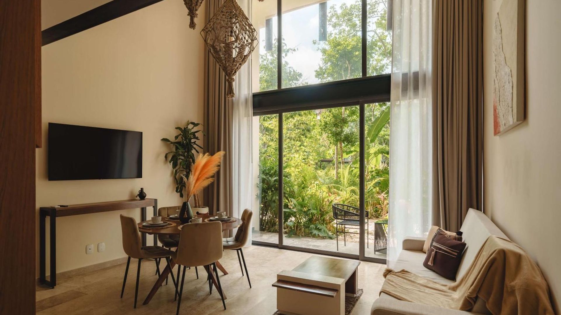 Luxury Loft With Pools, Gym, Rooftop And Panoramic Views Apartment *