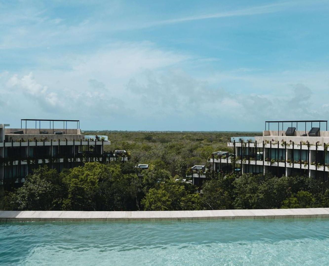 Luxury Loft With Pools, Gym, Rooftop And Panoramic Views