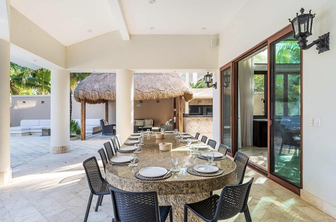Villa Mansion Soliman Bay For 34 Guests *