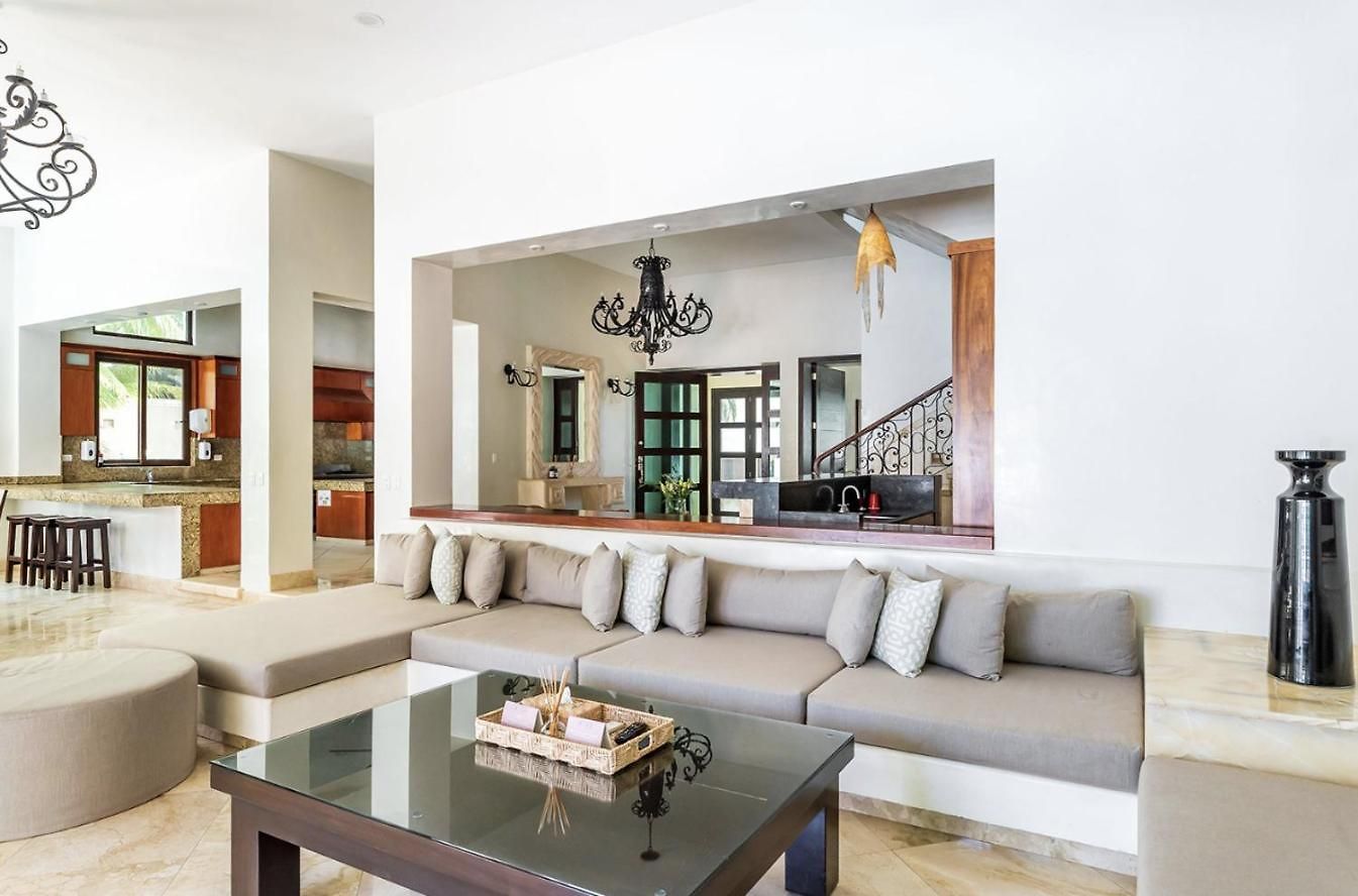 Villa Mansion Soliman Bay For 34 Guests *