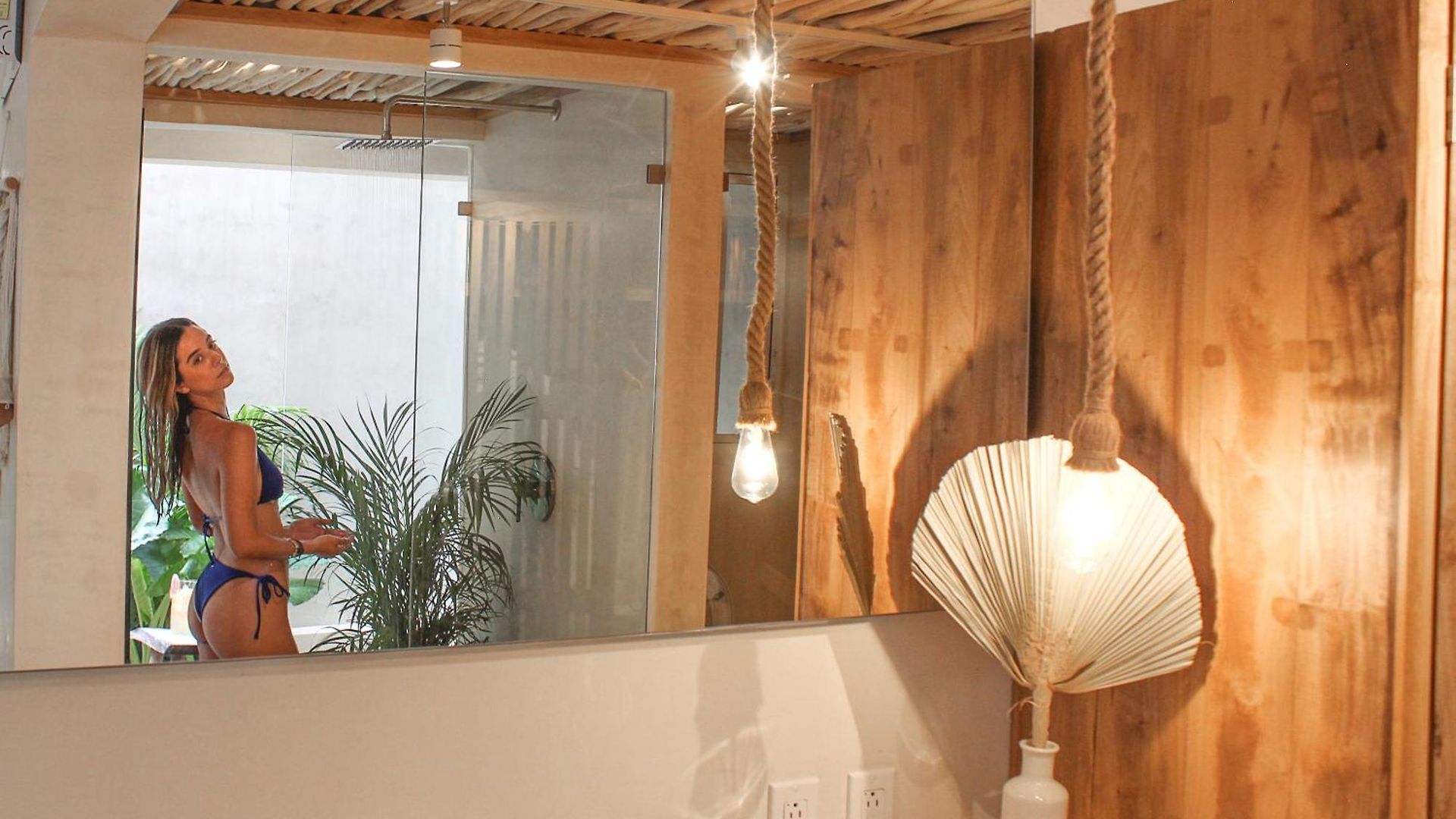 Jungle Chic 5*