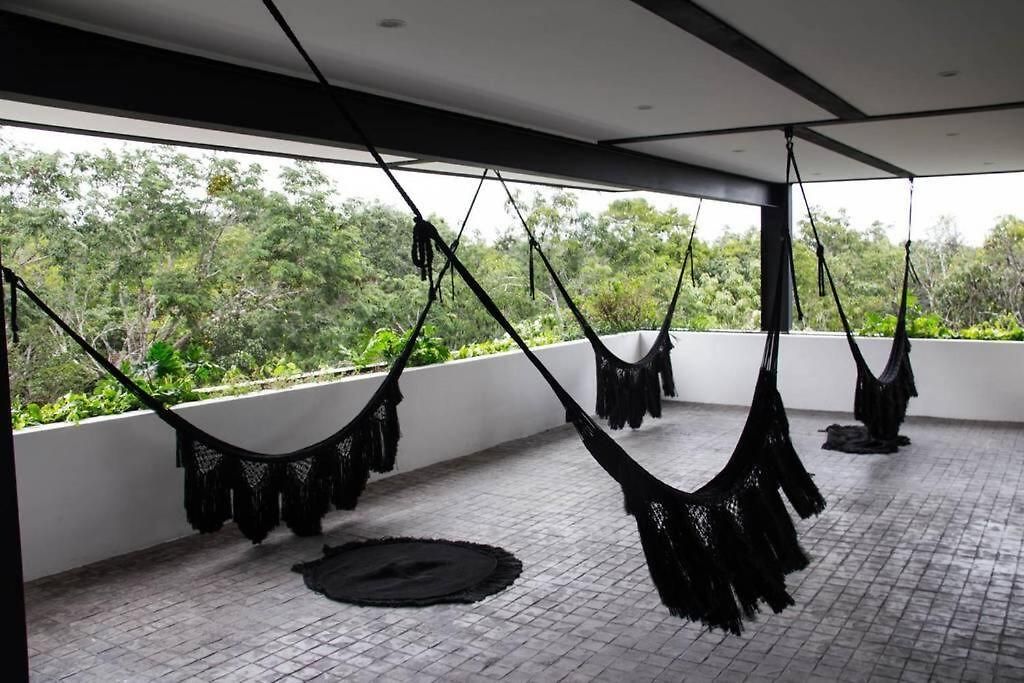 Designer Penthouse - Jungle Views, Bike To