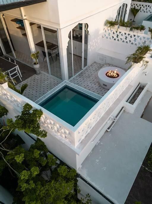 Villa 8br Two-villa Compound With Four Pools Tulum
