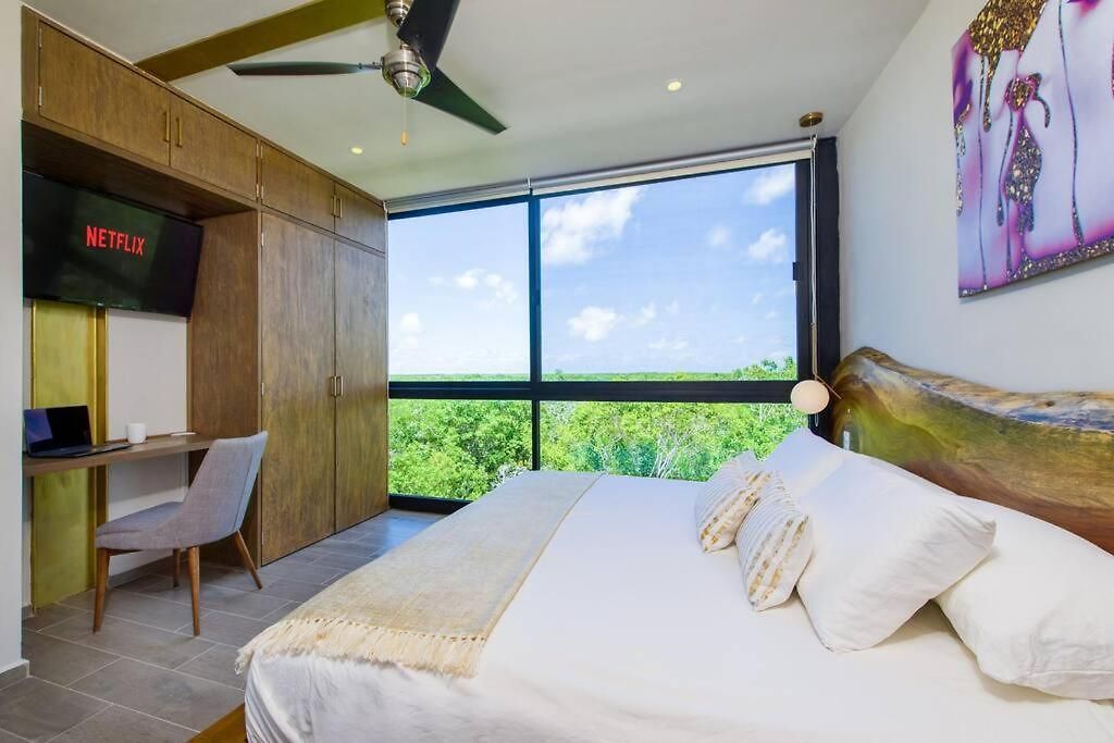 Designer Penthouse - Jungle Views, Bike To *