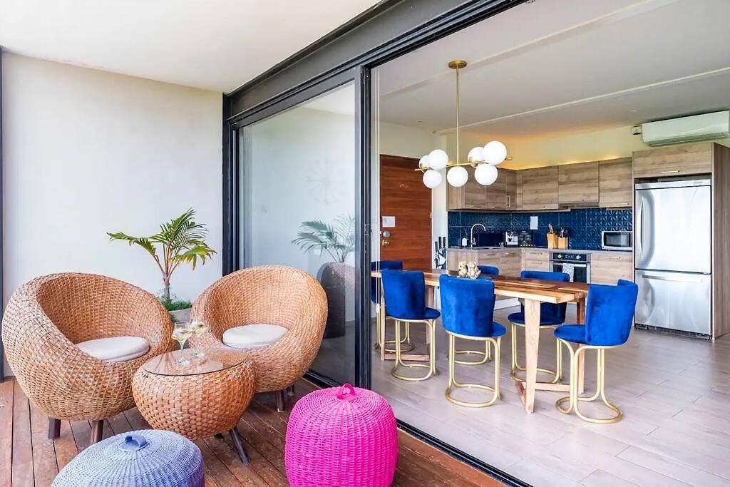 Designer Penthouse - Jungle Views, Bike To *