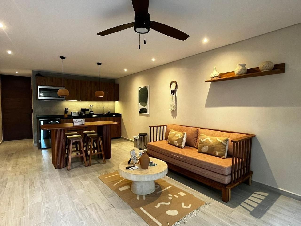 Cozy With A King Size Bed Apartment Tulum