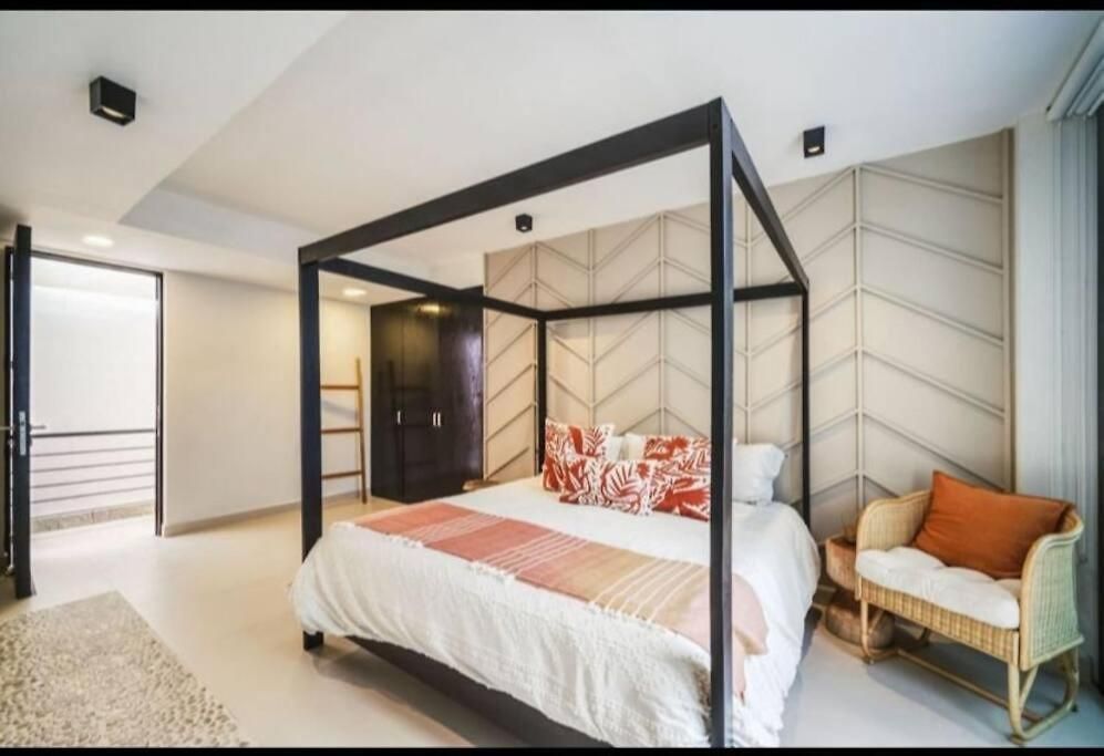 Majestic The Ultimate Luxury Oasis With Pool Apartment