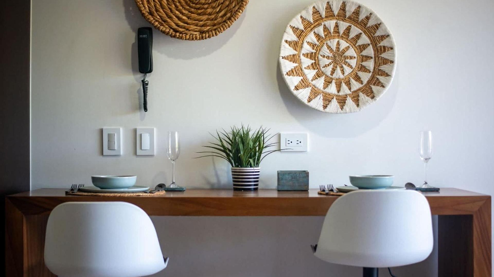 Menesse Hideaway - Elegant Bohemian Apartment