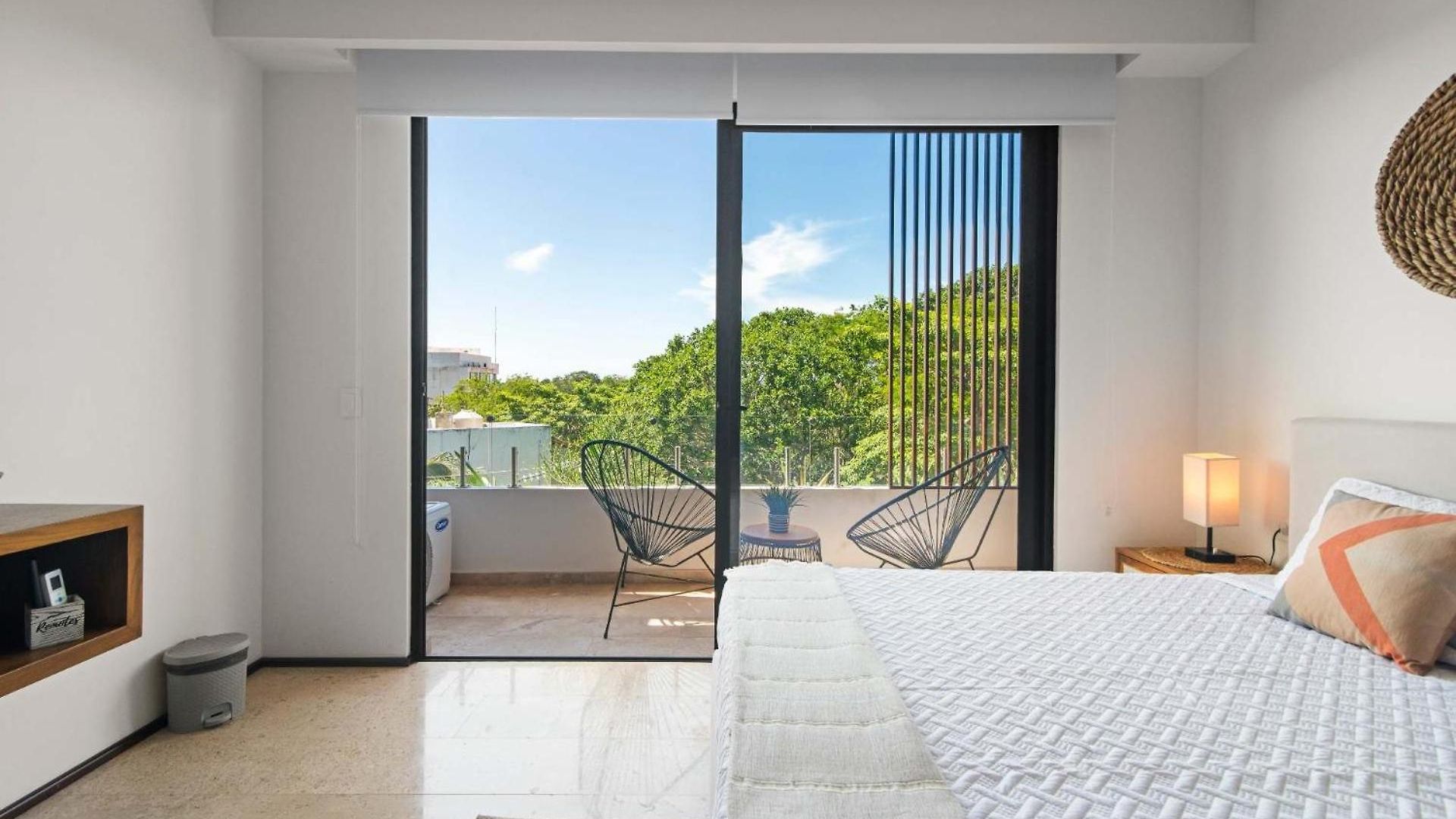 Menesse Hideaway - Elegant Bohemian *