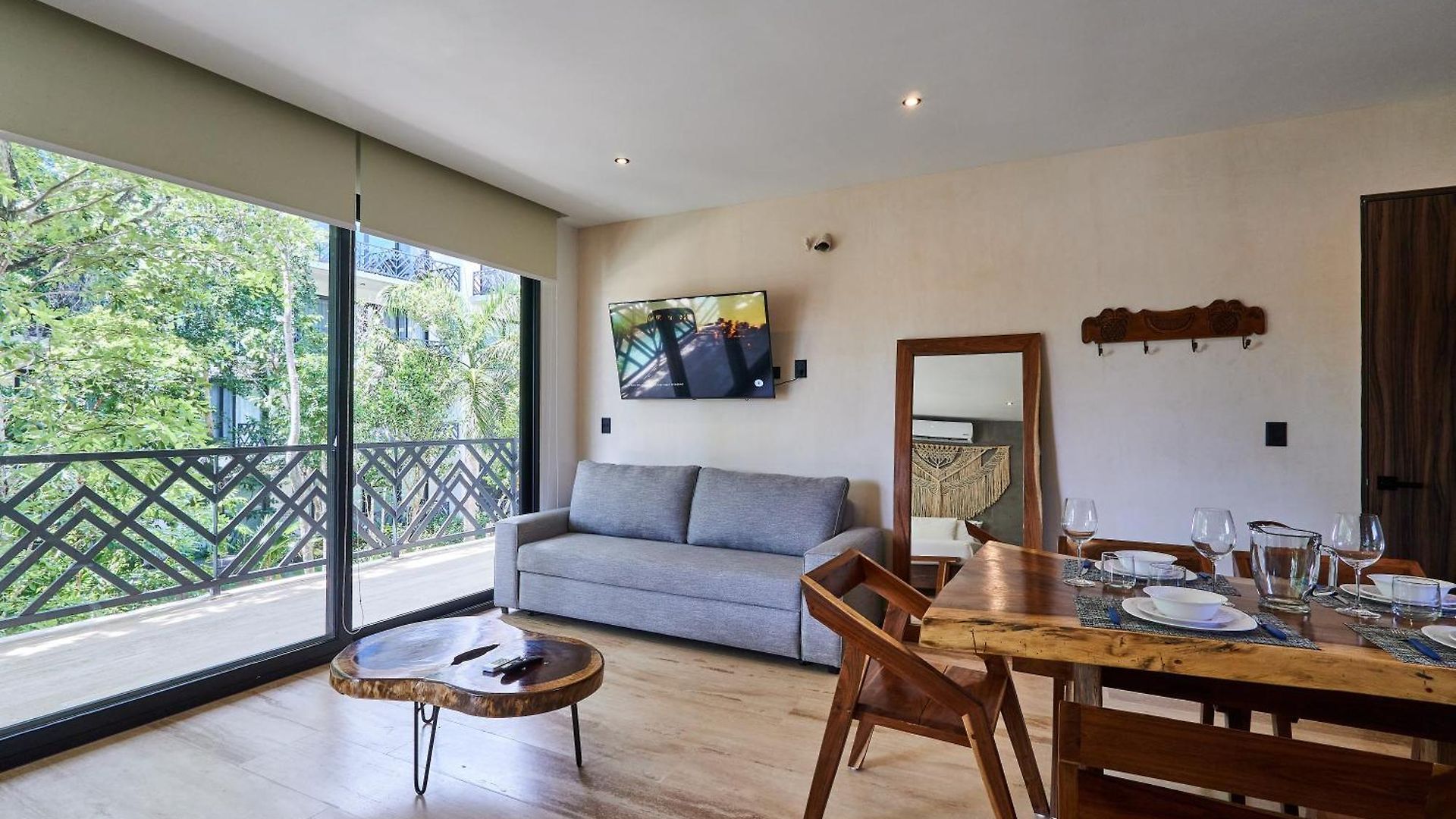 Escape - Stylish Pool, Gym & Parking Tulum