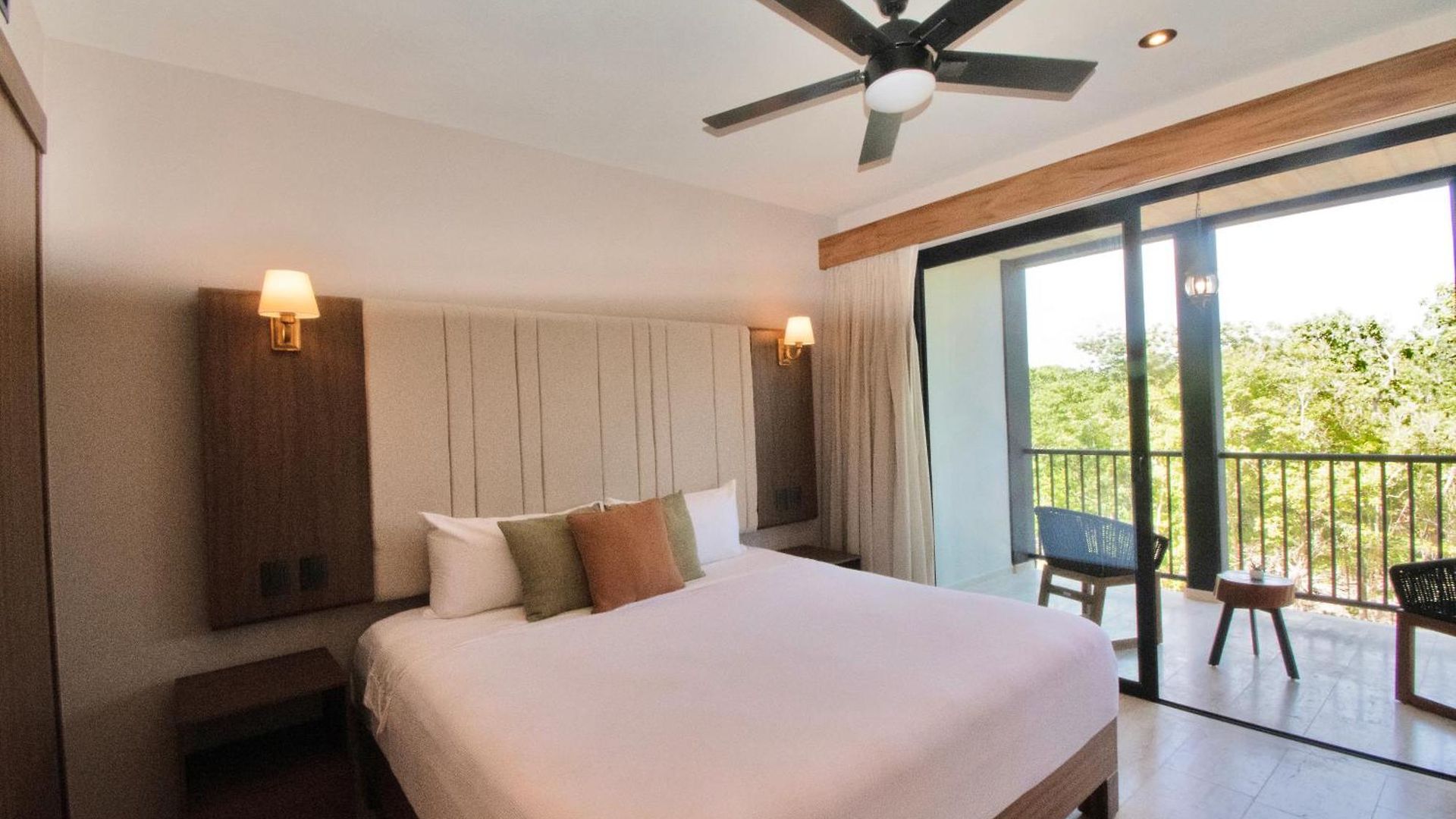Hacienda Tuk By The Spot Apartment
