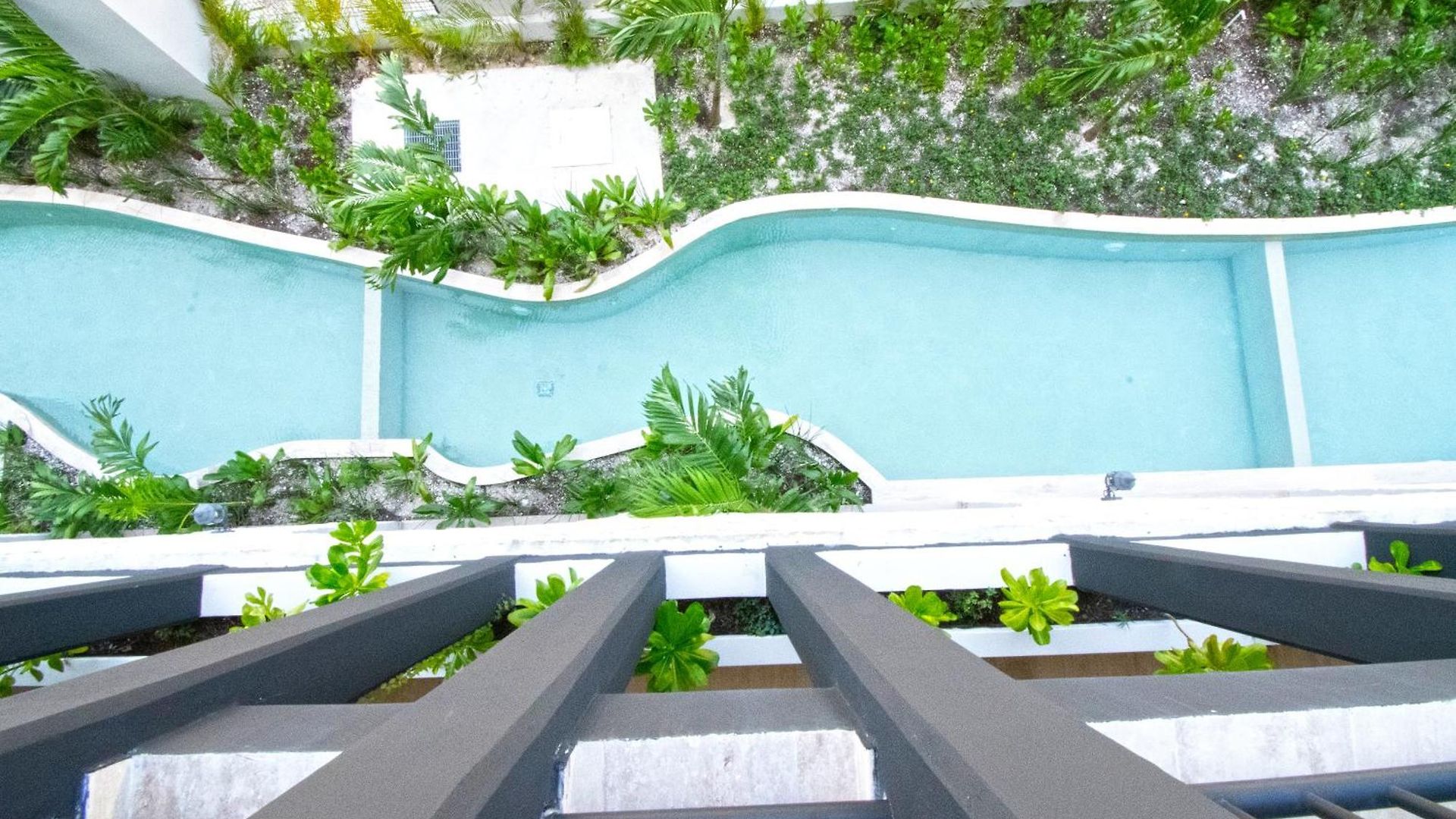 Apartment Hacienda Tuk By The Spot *