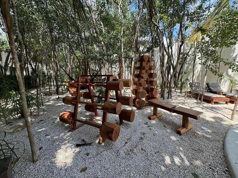 Botanics By Endemico Laureles *