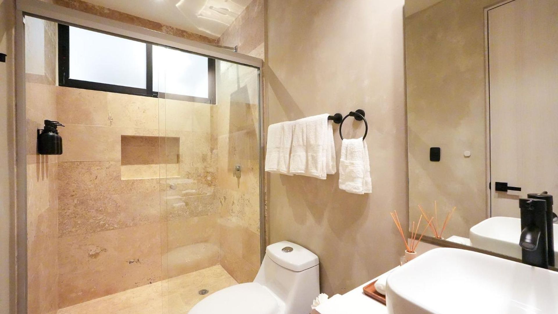 Apartment Aldea Dream Modern Designer 2 Floor Penthouse Sleeps 8 *