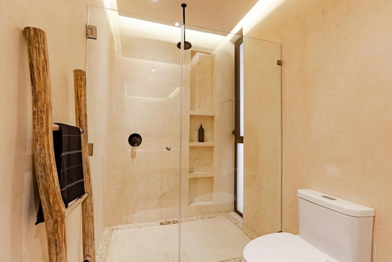 Encanto Luxe Jungle 10min Beachhot Tubking Apartment *