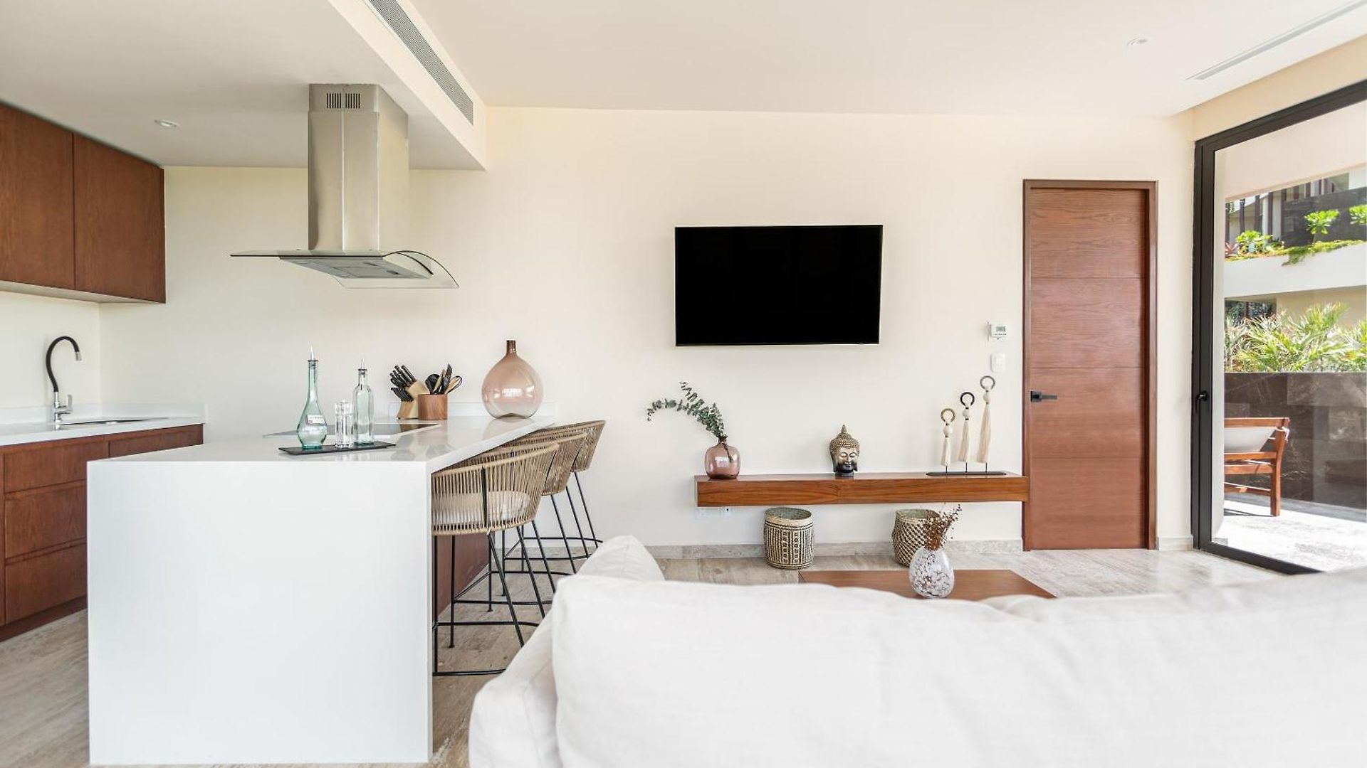 Apartment Temple Paradise Luxury 6 Min From