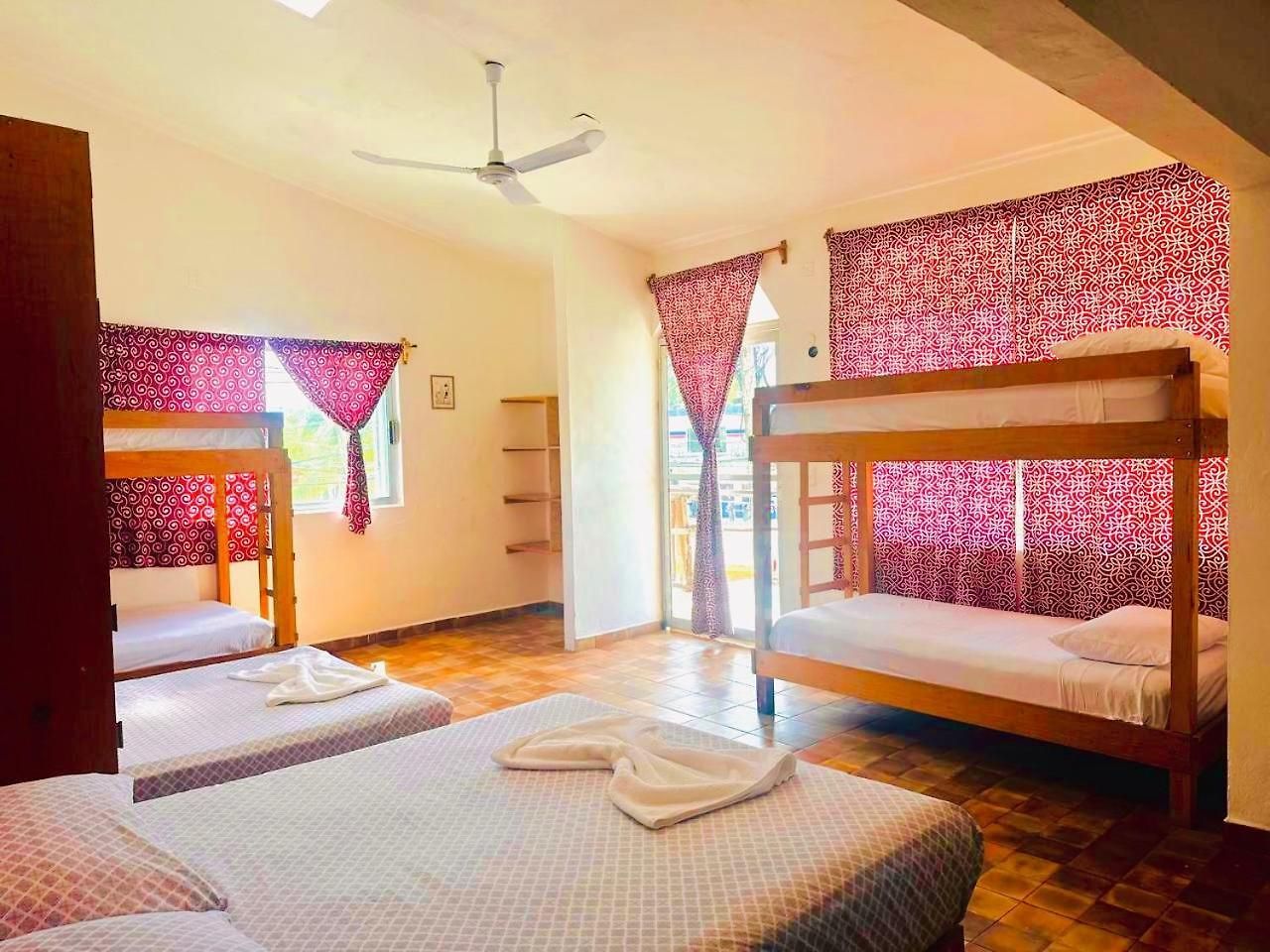 Hotel Naay Bej 3*