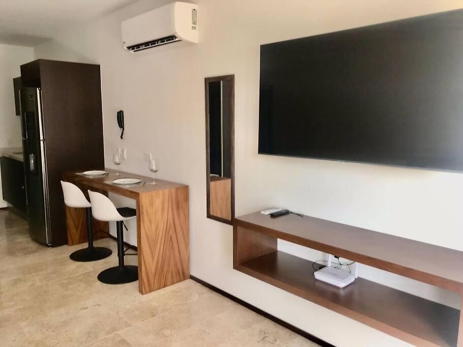 218 Stylish Delux Fast Wifi