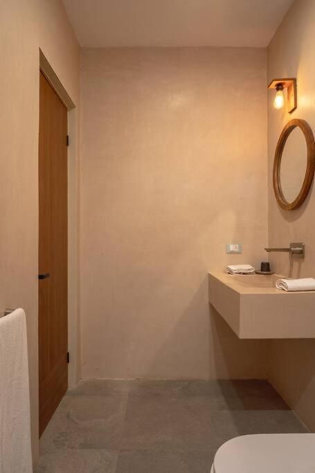 Estudio Con Terraza Vistas A La Alberca-la Veleta Apartamento