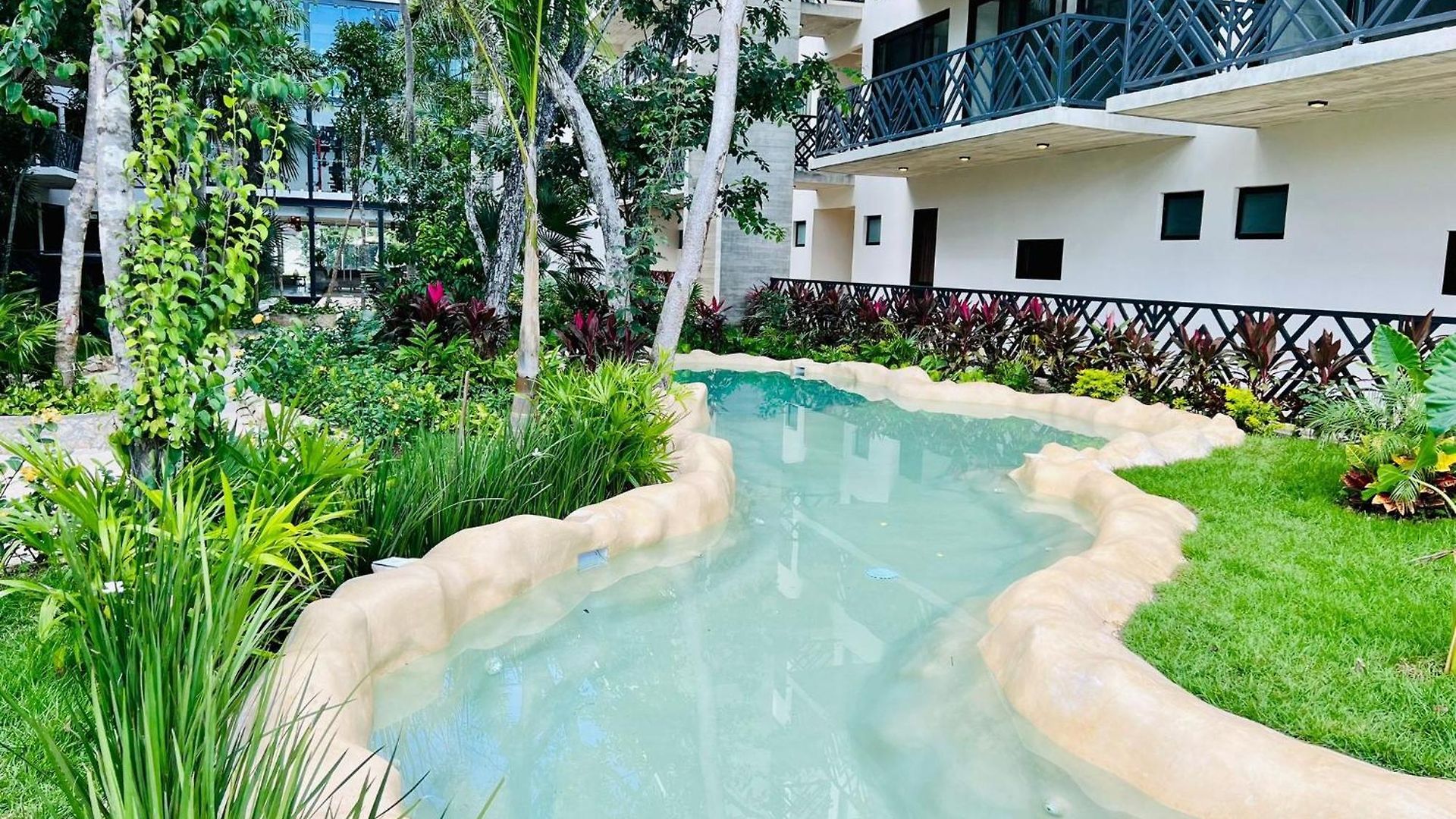Apartment Stylish 2br Penthhouse, Private Terrace, Grill And Pool *
