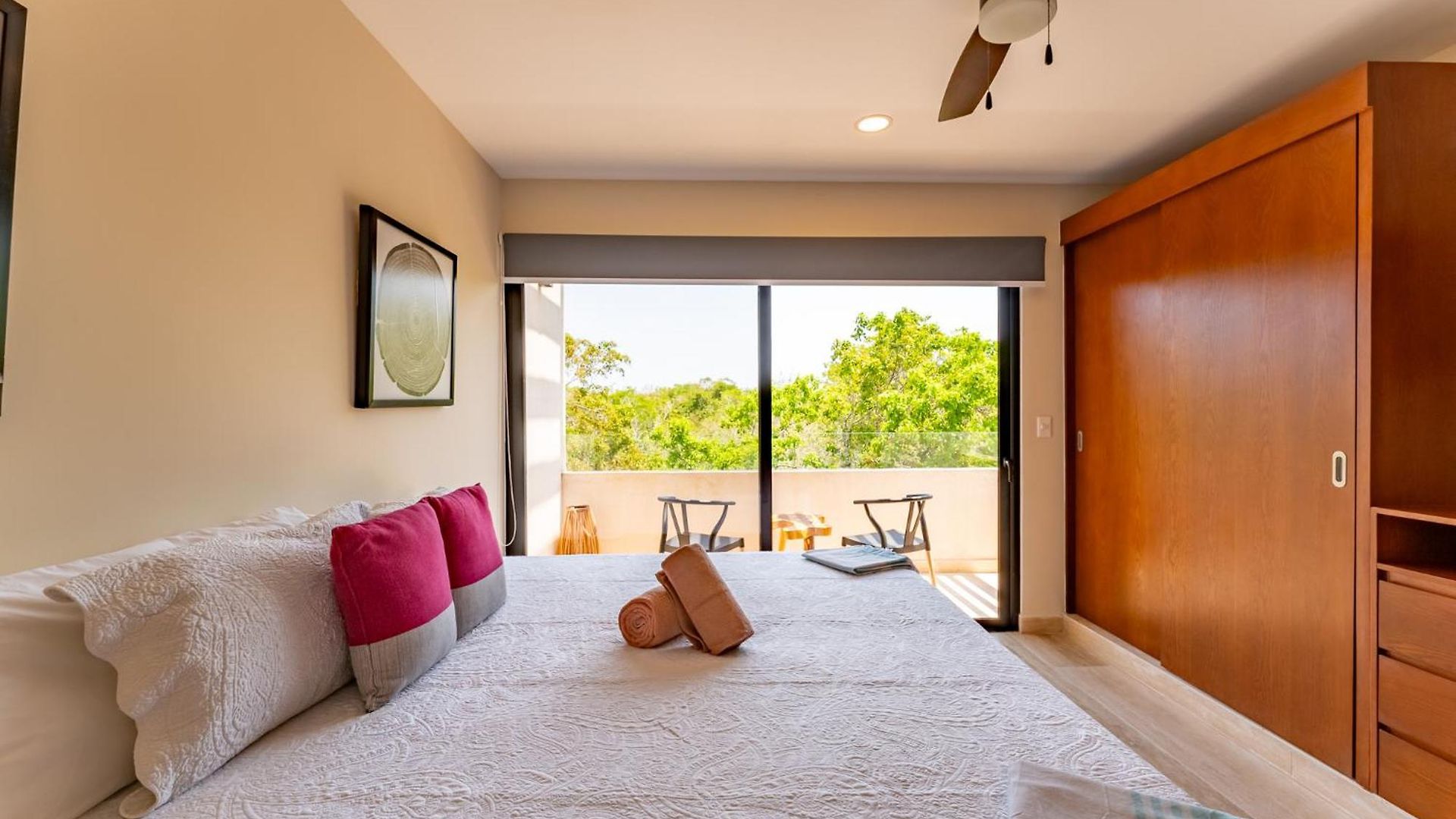 Luxury Gym Jacuzzi Wifi Starlink Apartment