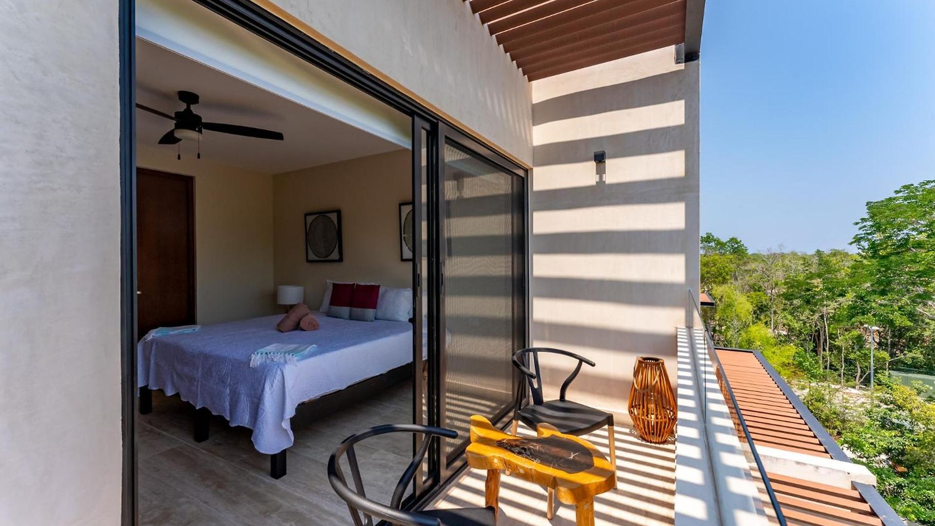 Luxury Gym Jacuzzi Wifi Starlink Apartment