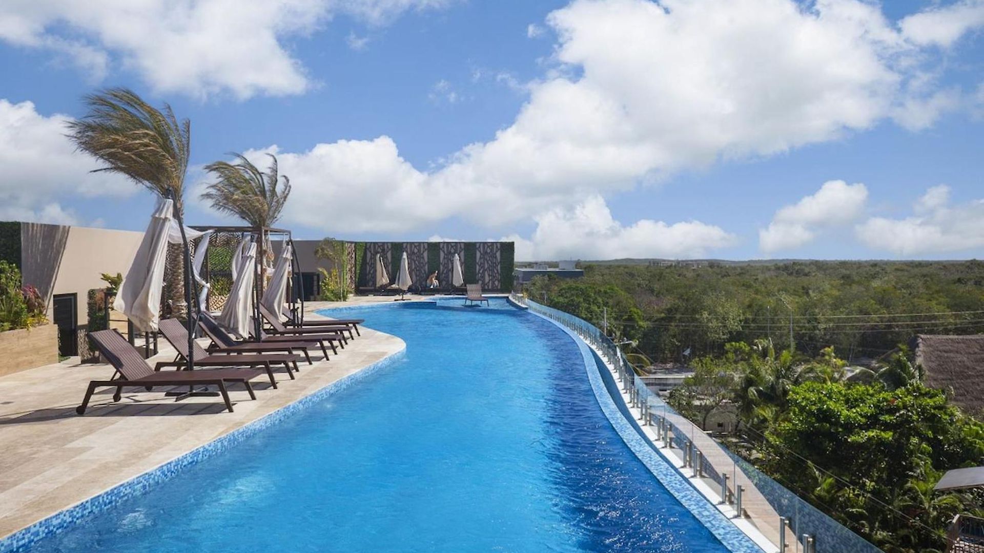 Menesse Penthouse Private Pool