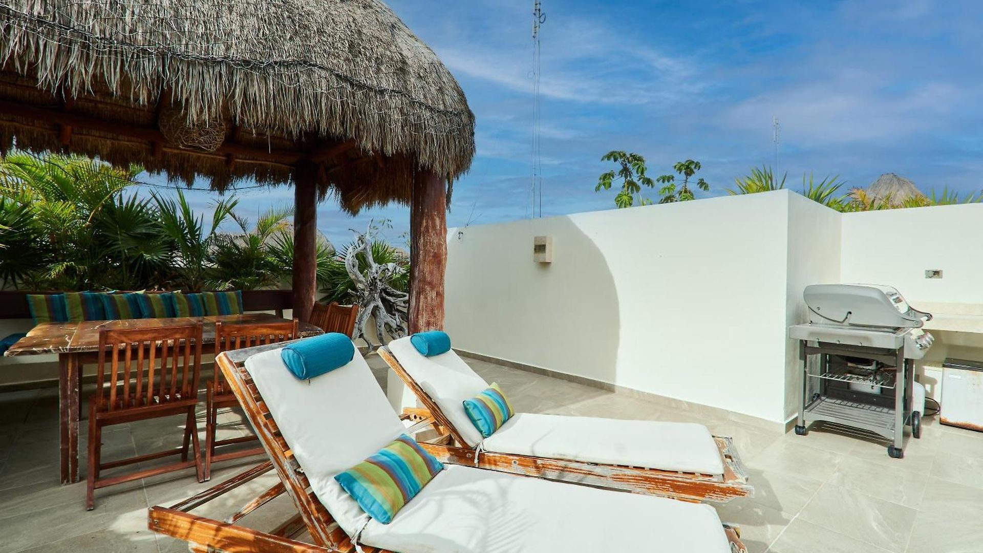 Aldea Zama Penthouse With Private Rooftop In Gated Community Apartment
