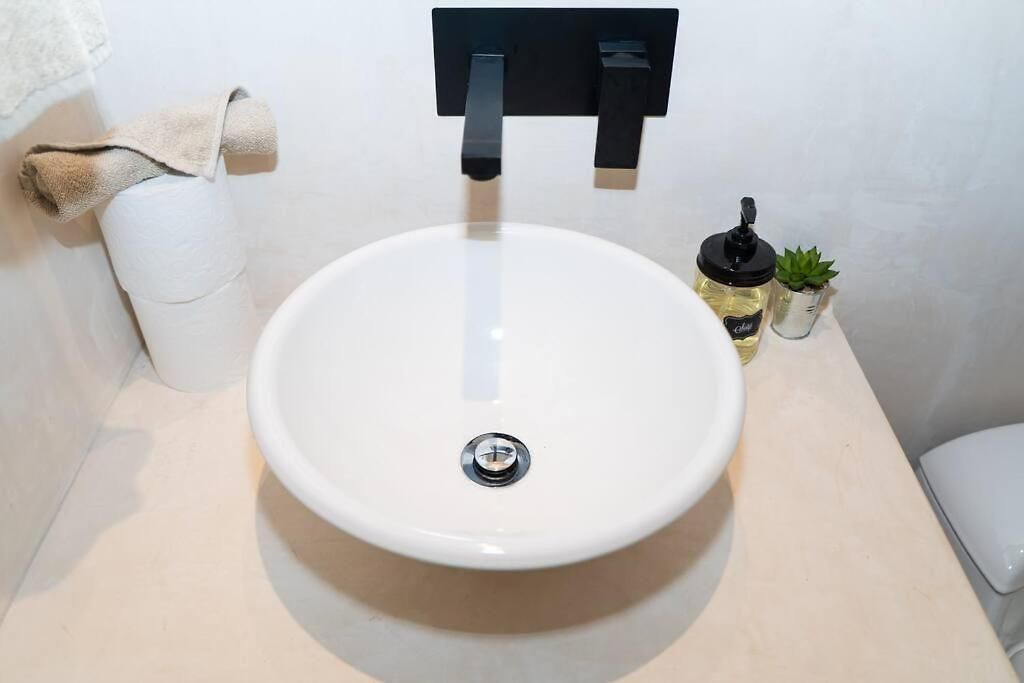 Access Sunrise Private Pool Fast Wifi Apartment