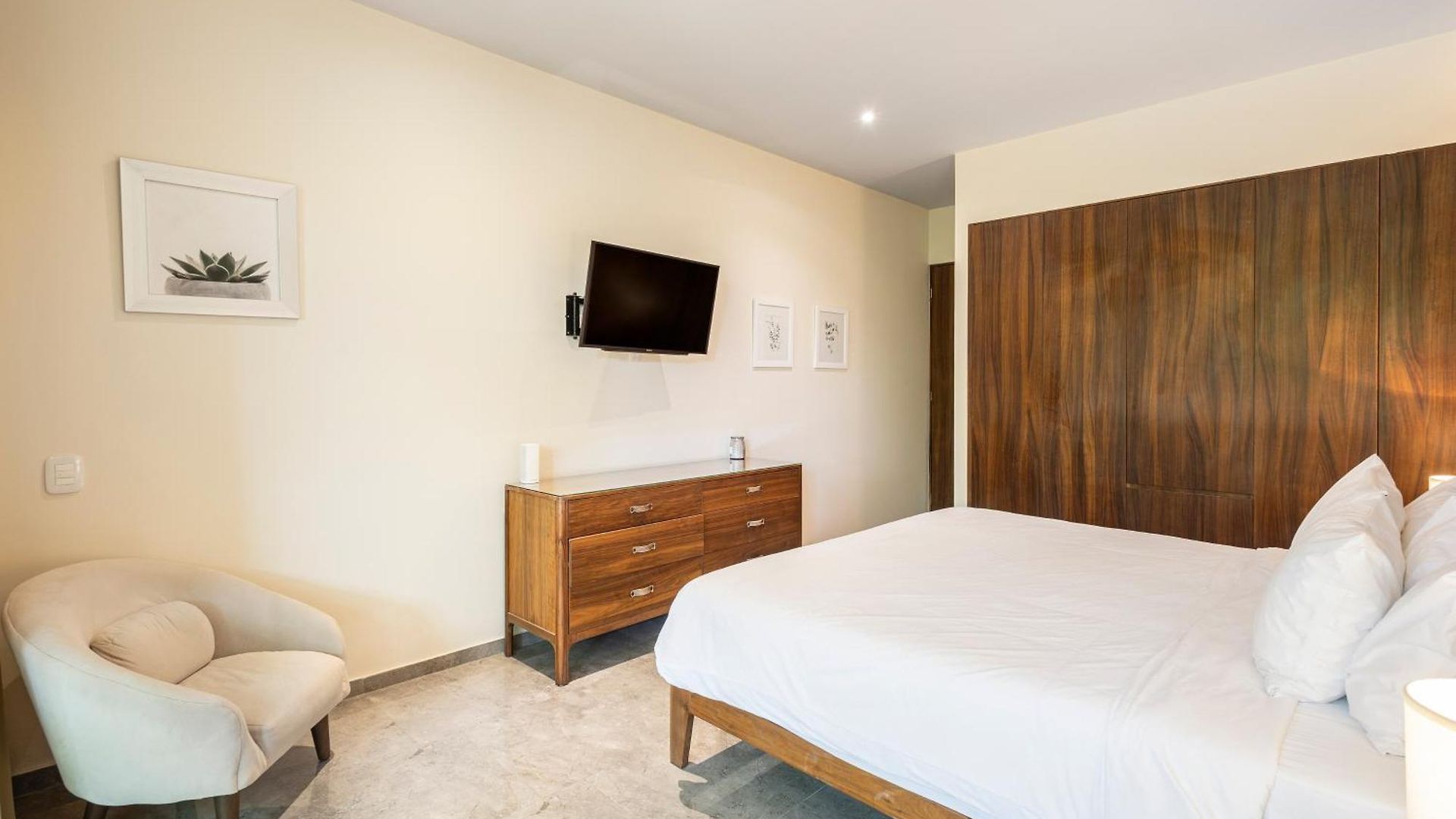 Apartahotel Mistiq 3*