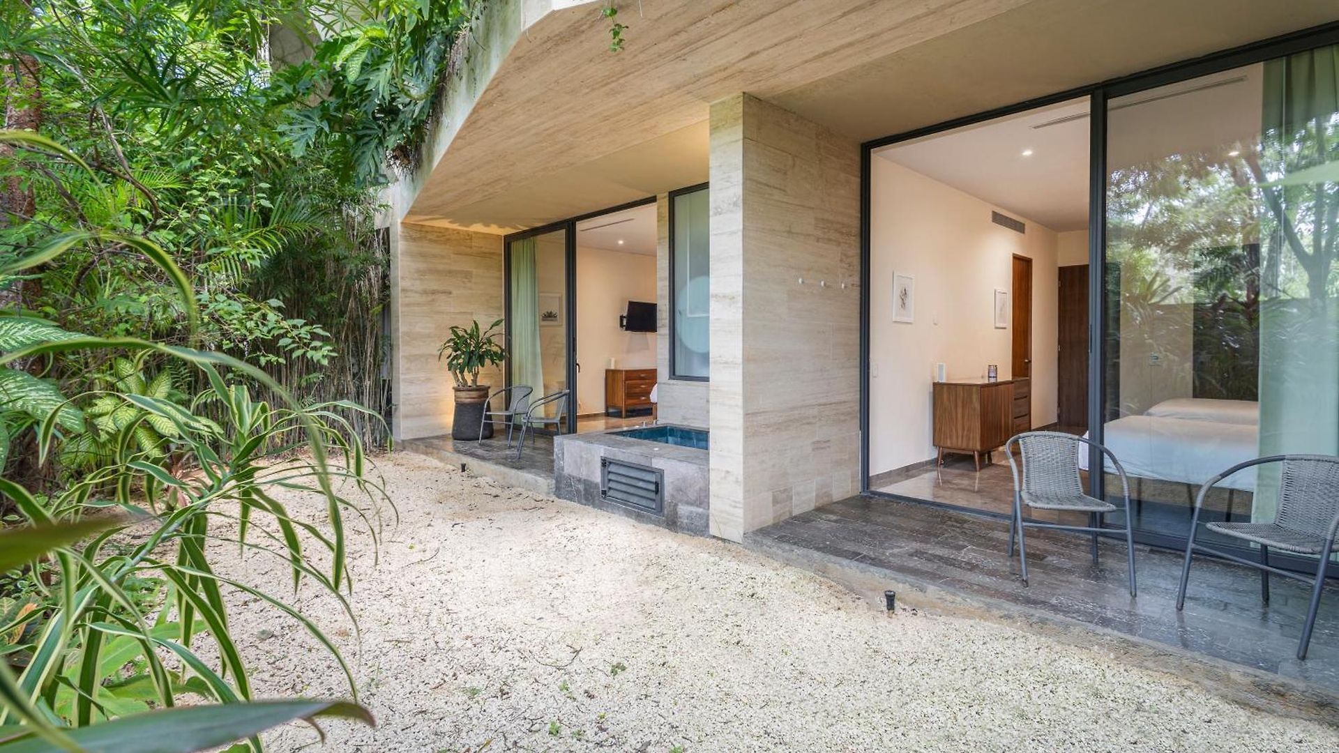 Mistiq Apartahotel Tulum