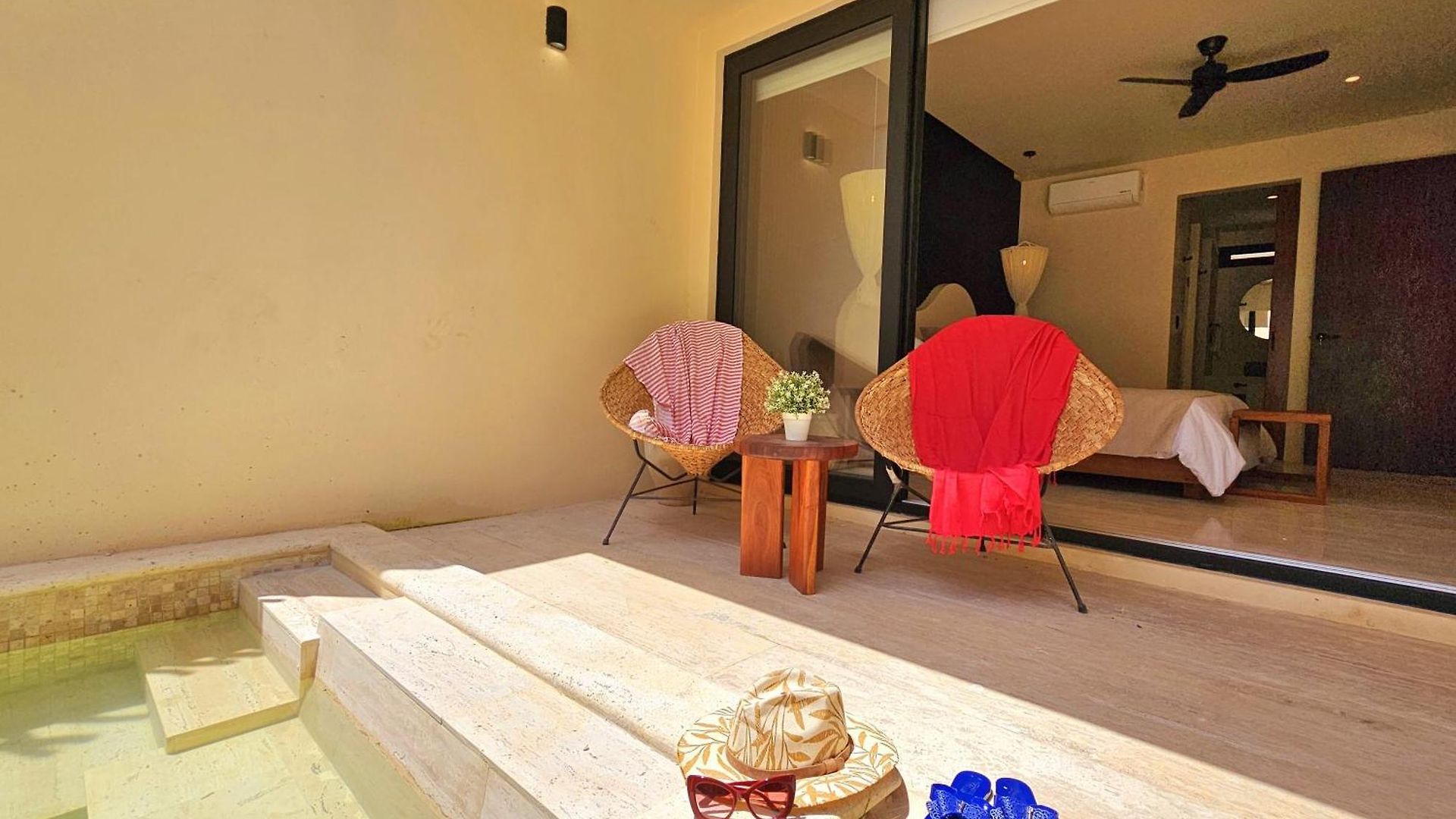 Loch By Bunik Apartahotel 3*