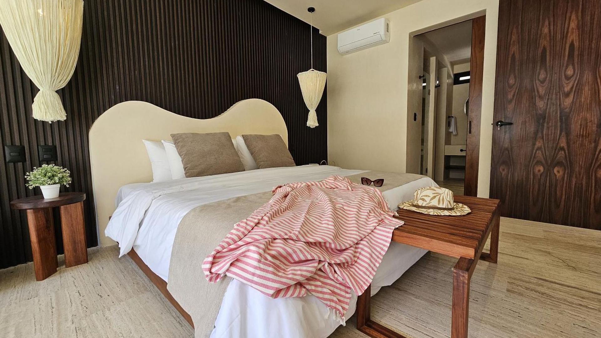 Apartahotel Loch By Bunik 3*