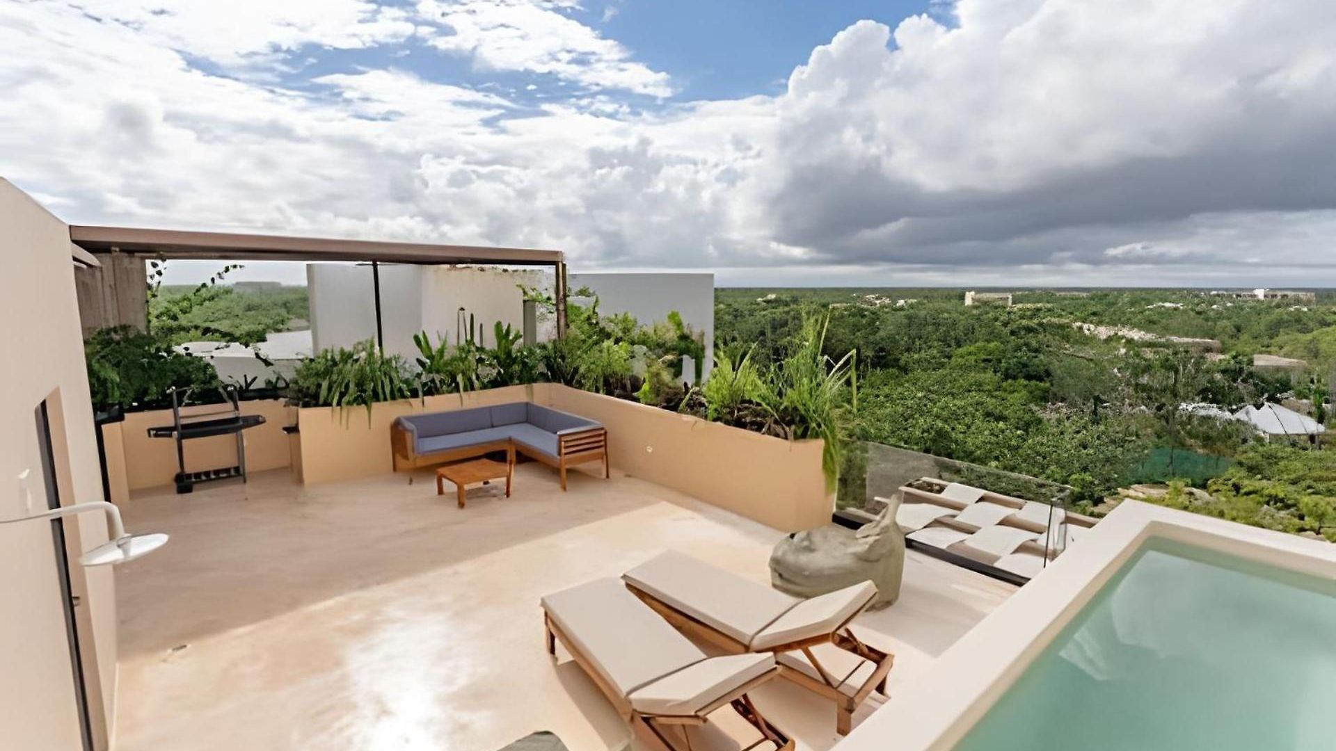 Oasis Yaaxlum Tulum