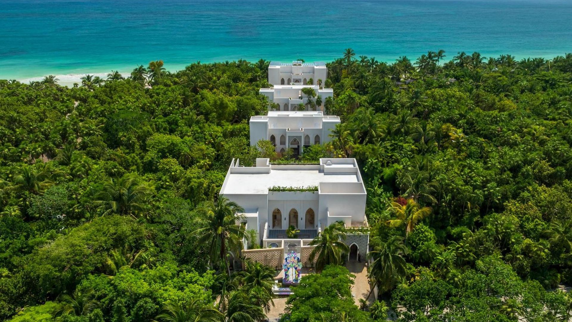 Sana Beachfront Boutique 5*