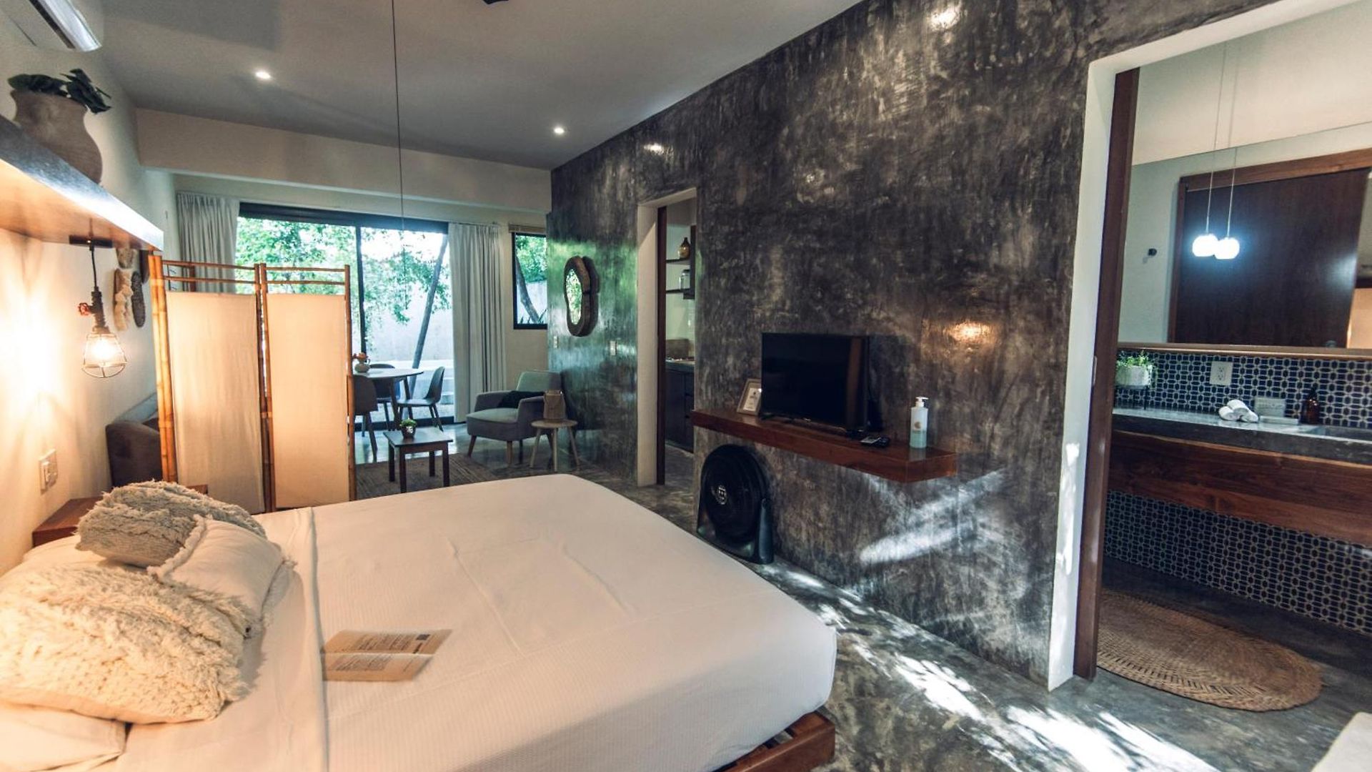 Nomad Humans Coliving Apartment Tulum