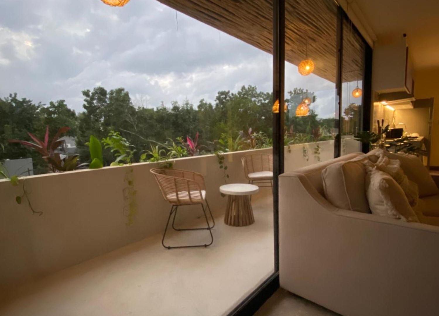 Apartment New Large Luxurious 1 Bedroom, 1 Bathroom In