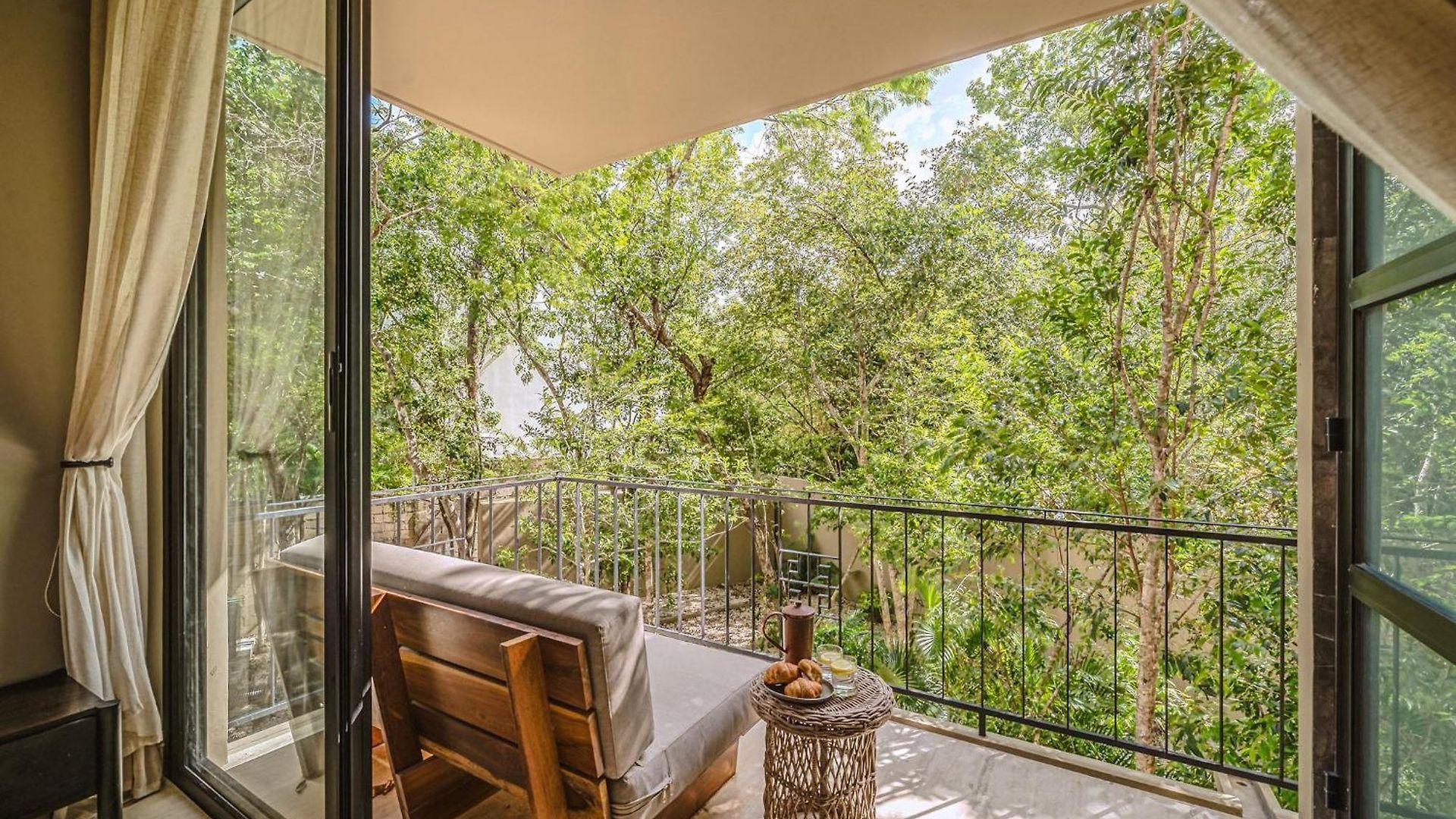Art Design Loft With Pool, Big Gym, Spa, Hot Tub Tulum