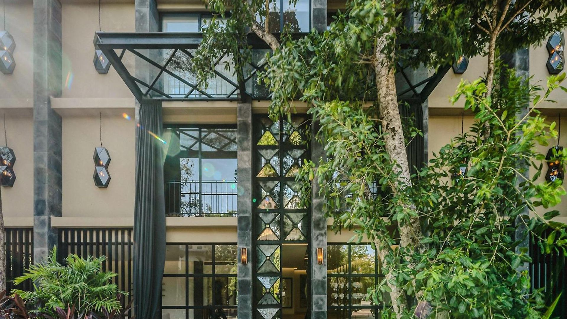 Apartment Art Design Loft With Pool, Big Gym, Spa, Hot Tub