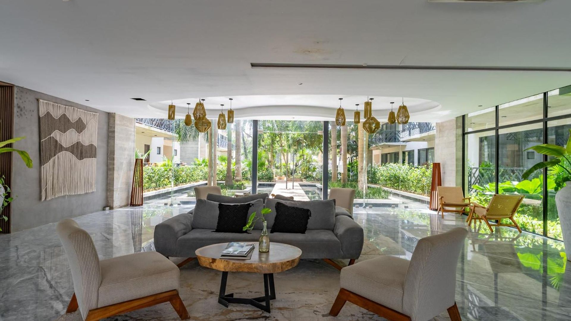 Apartment Stylish 2br Penthhouse, Private Terrace, Grill And Pool