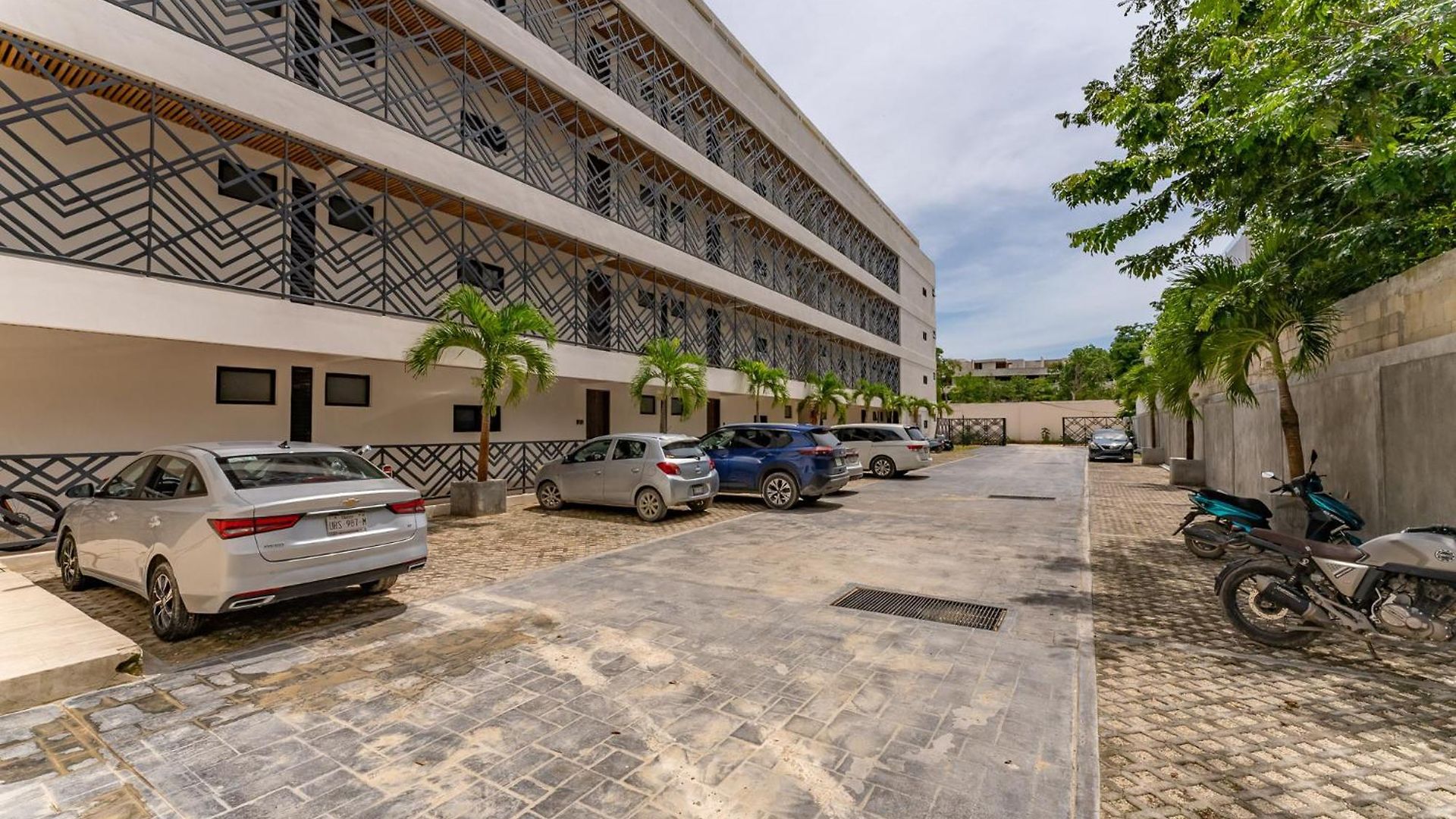 Apartment Stylish 2br Penthhouse, Private Terrace, Grill And Pool