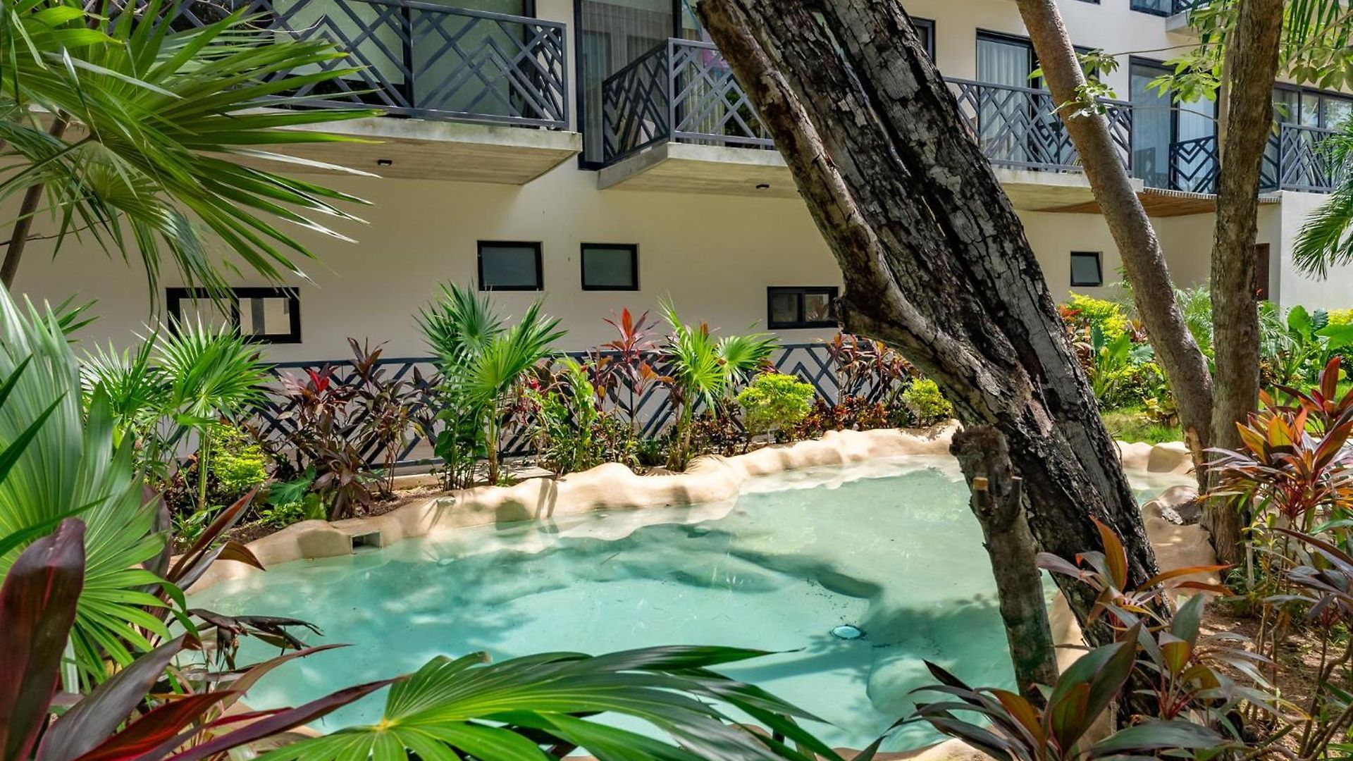 Stylish 2br Penthhouse, Private Terrace, Grill And Pool *