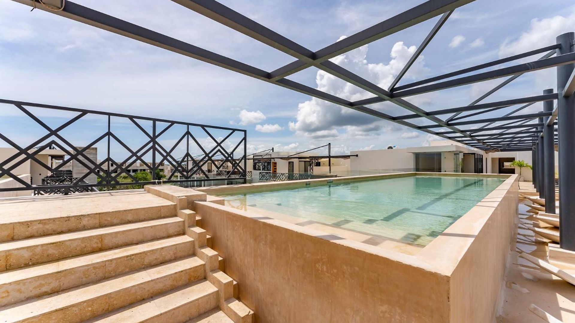 Stylish 2br Penthhouse, Private Terrace, Grill And Pool Apartment *