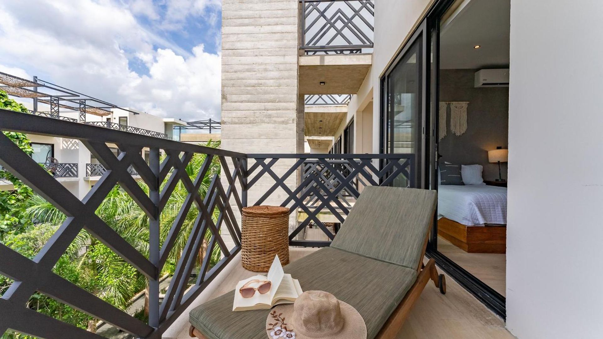 Stylish 2br Penthhouse, Private Terrace, Grill And Pool Apartment