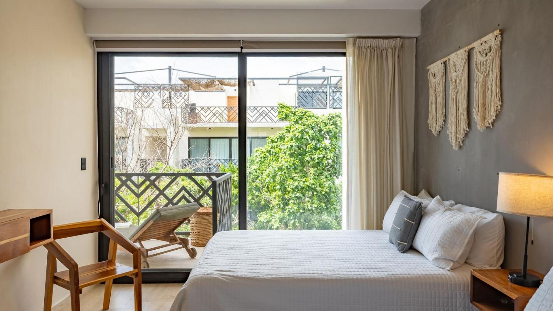Apartment Stylish 2br Penthhouse, Private Terrace, Grill And Pool *