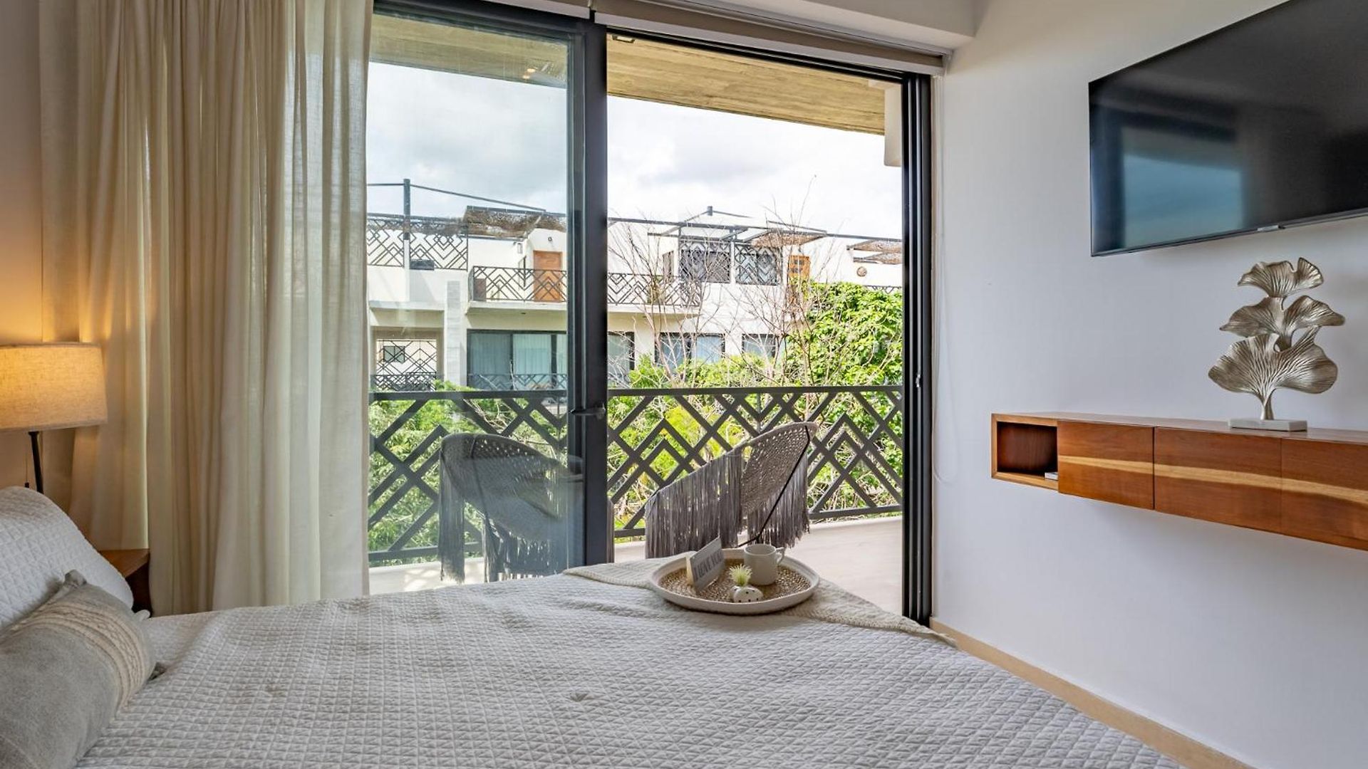 Stylish 2br Penthhouse, Private Terrace, Grill And Pool Apartment *