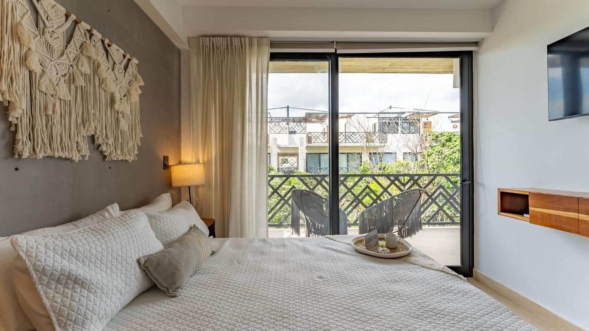 Stylish 2br Penthhouse, Private Terrace, Grill And Pool Apartment *