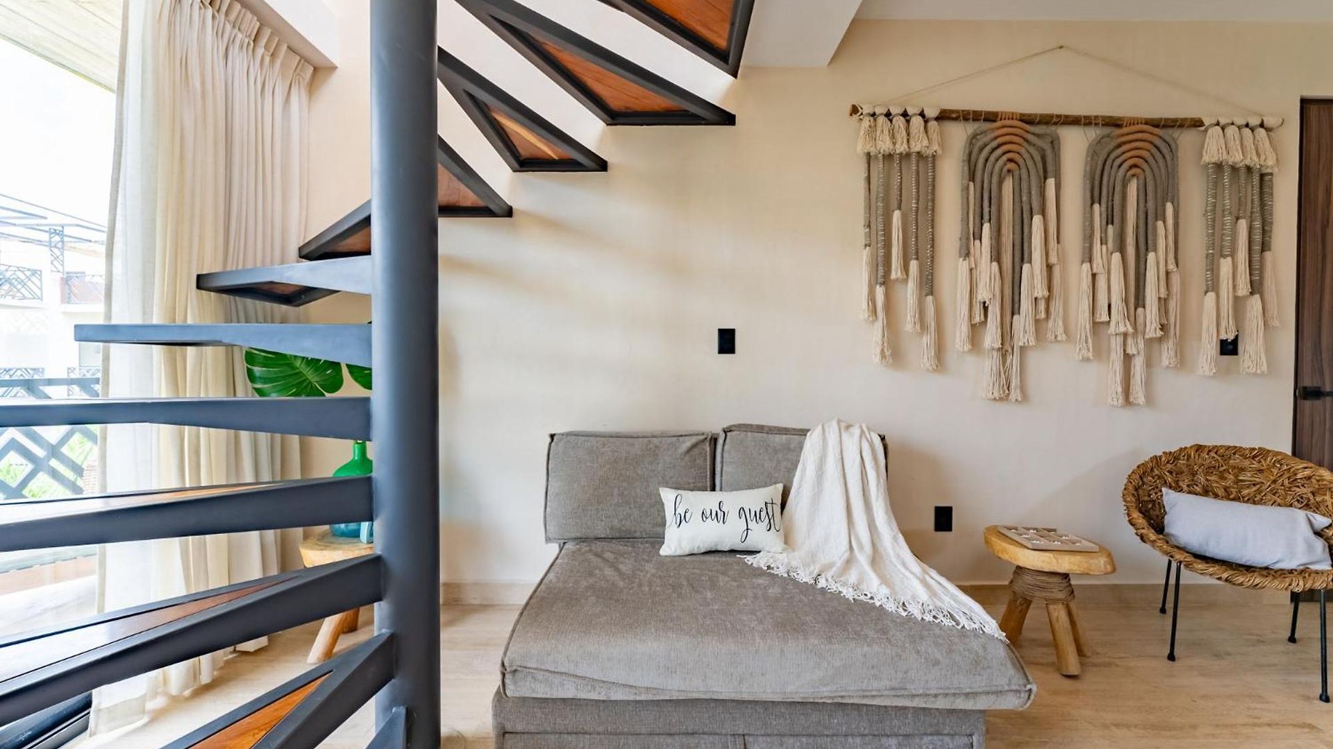 Stylish 2br Penthhouse, Private Terrace, Grill And Pool *