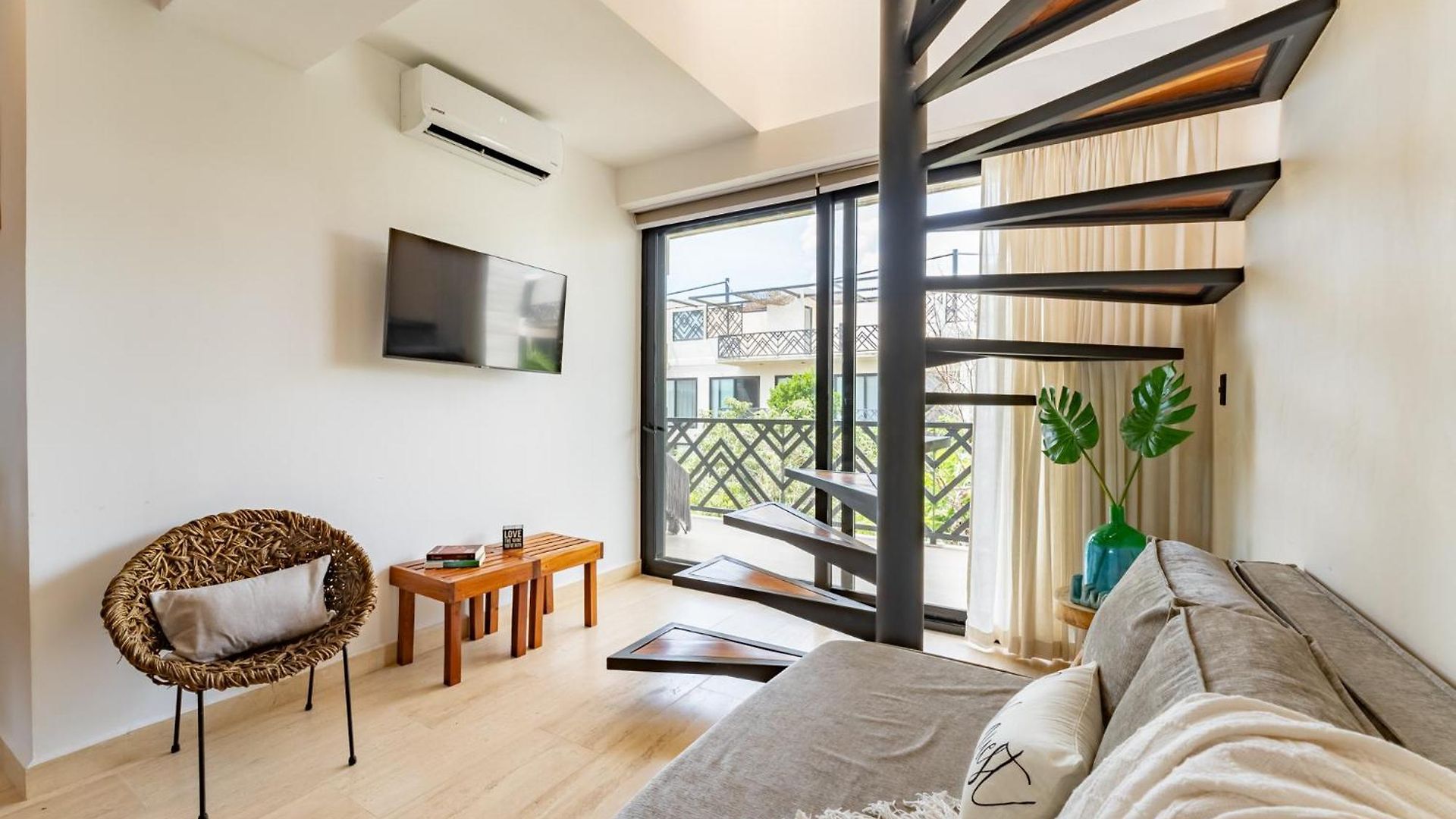 Stylish 2br Penthhouse, Private Terrace, Grill And Pool *